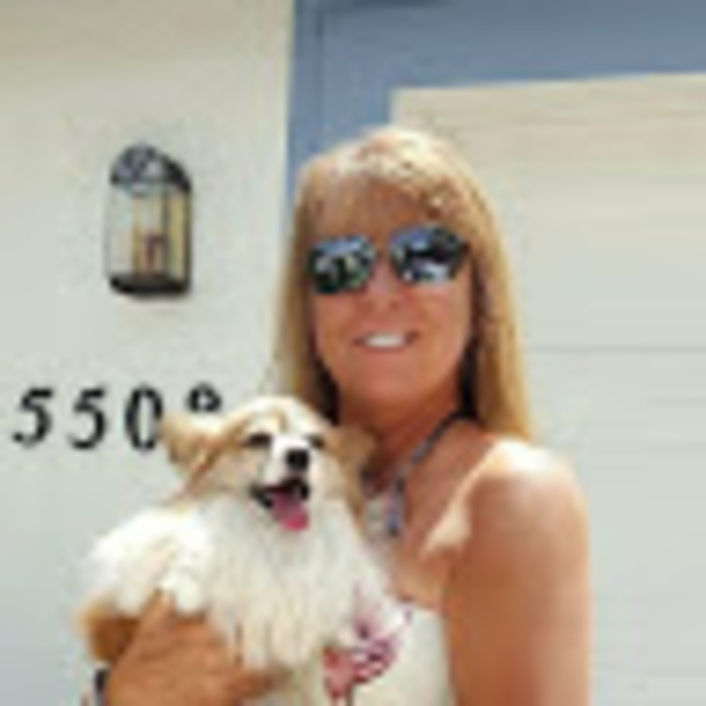 Meet your Posher, Loralee